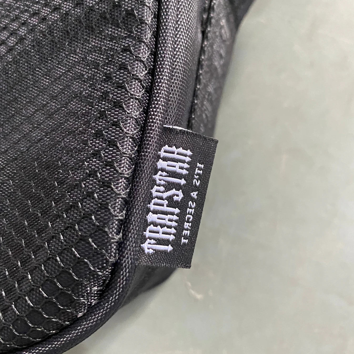 TS Messenger Bag 1.0 - Black/Tiger Camo