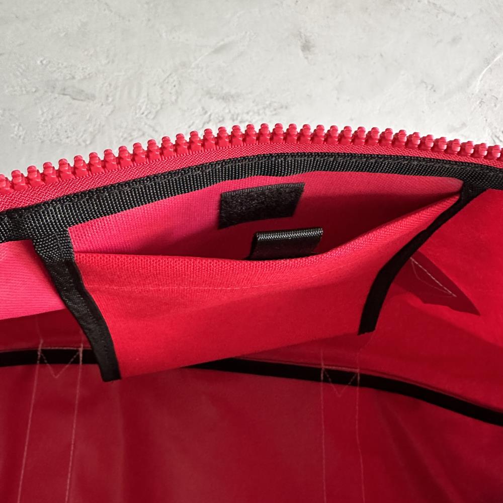 Crtez Hmp Alcatraz Duffle Bag - Red