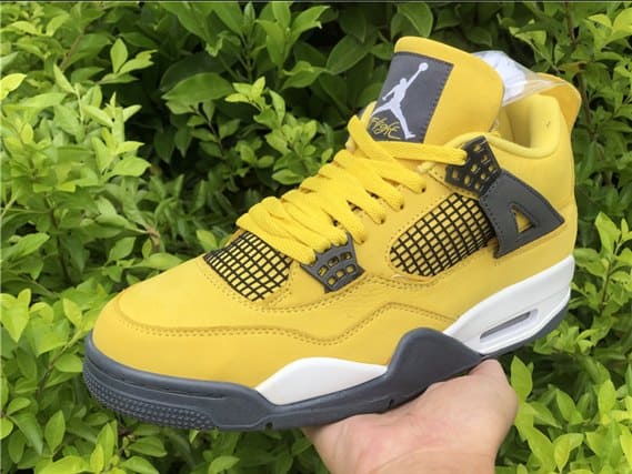 Jordan 4 - Lightning