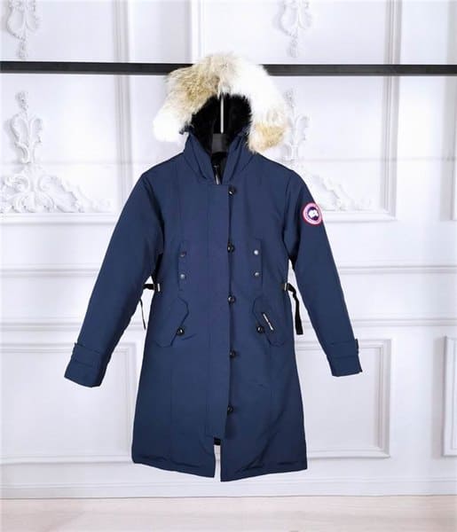 Canada Goose Women's Coat - Navy