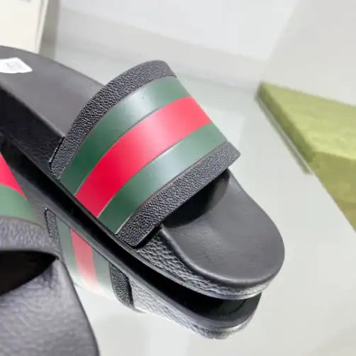 Gucci Classic Slides - Black