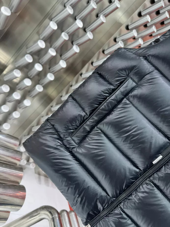 Moncler Luiro Down Vest - Black