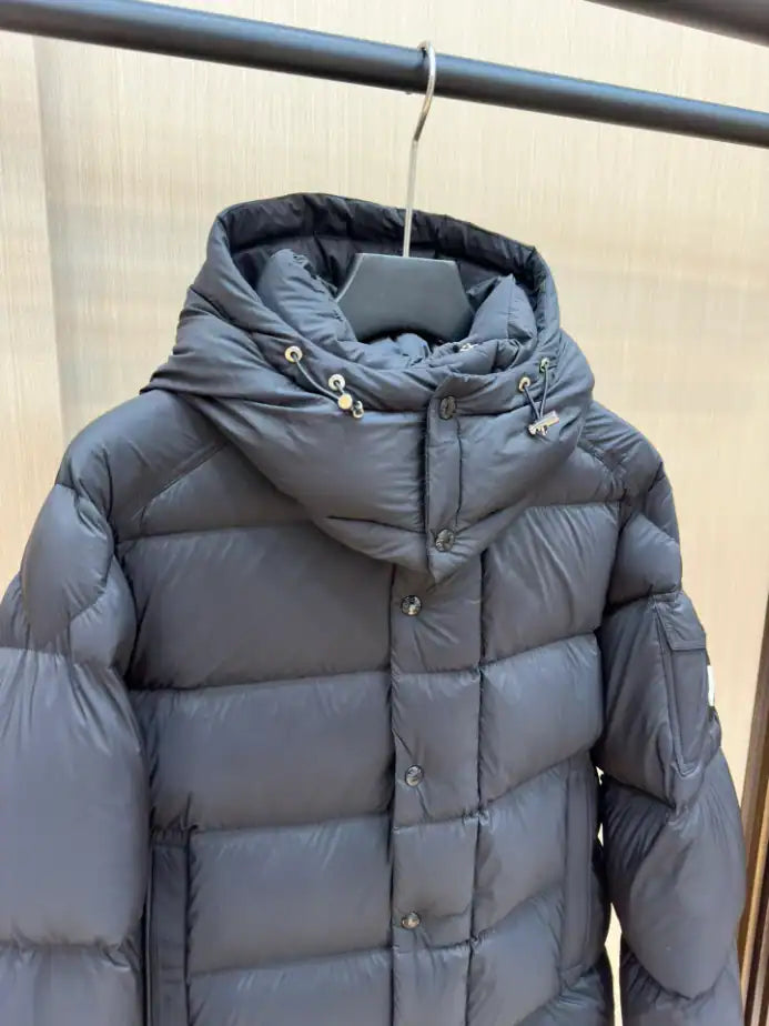 Moncler Vezere Short Down Jacket - Black
