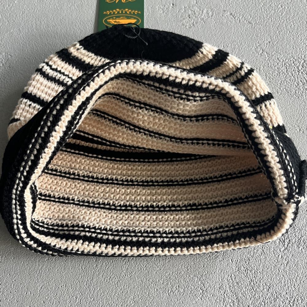 Crtez Striped Cold Hat - White/Black