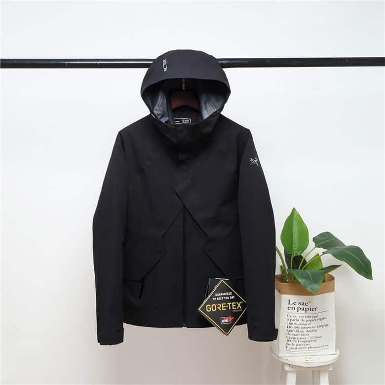 The North Face X Arcteryx Coat - Black