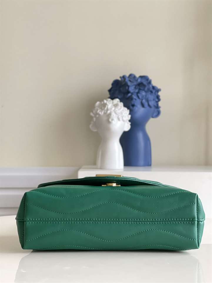 LV New Wave Chain Bag - Green