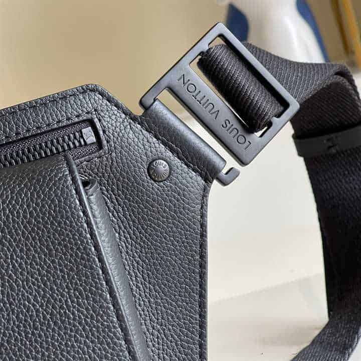 LV Aerogram Slingbag - Black
