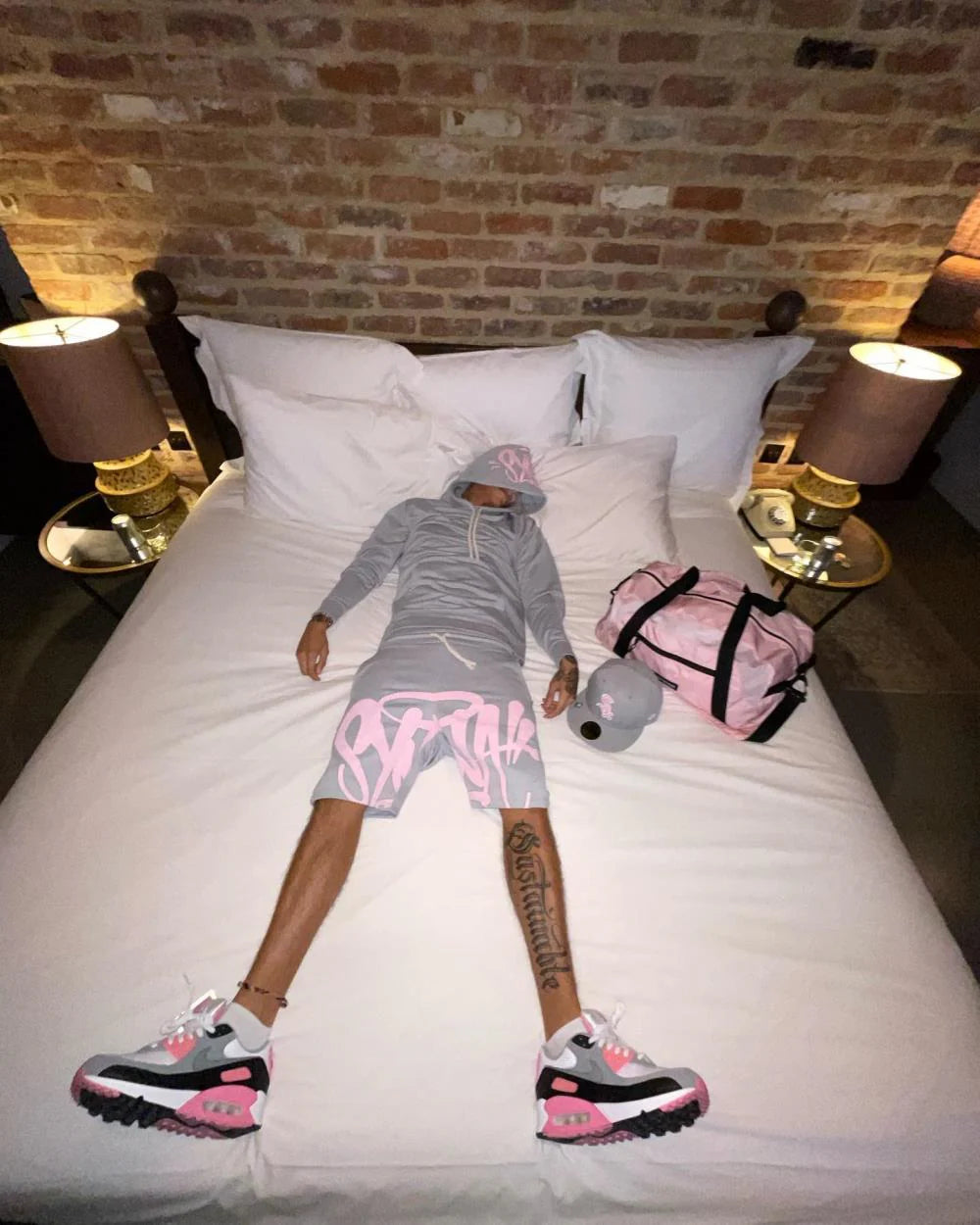 Syn T-Shirt & Shorts Set - Grey/Pink
