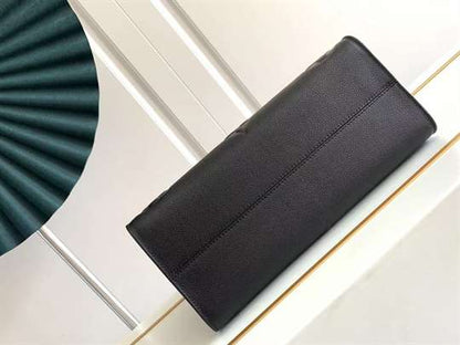 LV On The Go MM Bag - Black