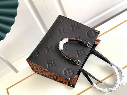 LV On The Go MM Bag - Black