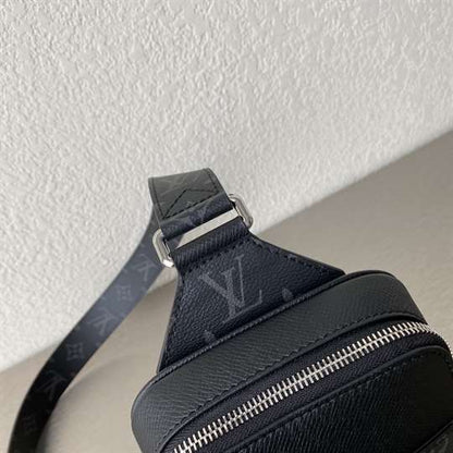 LV Outdoor Slingbag - Black