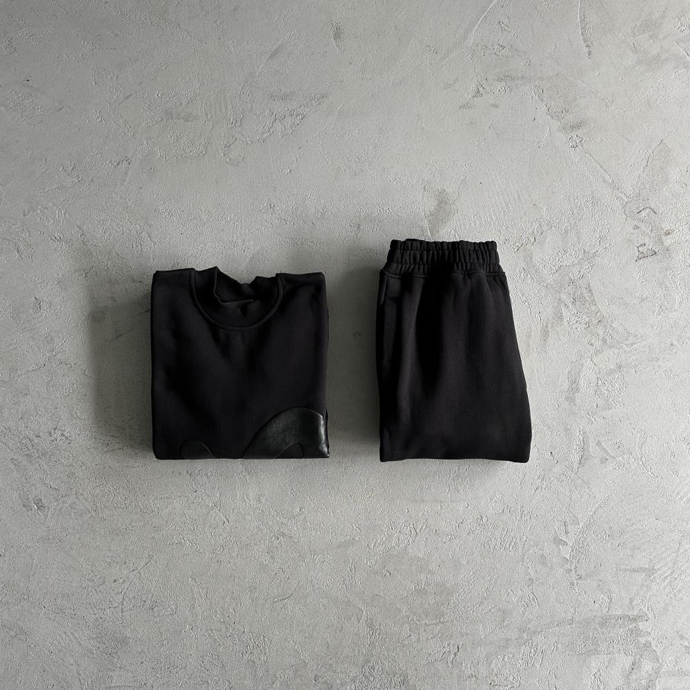 Syn Round Neck Set - Black