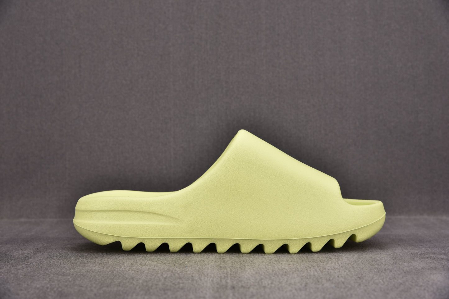 Yeezy Slide - Neon Green