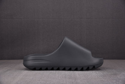 Yeezy Slides - Black