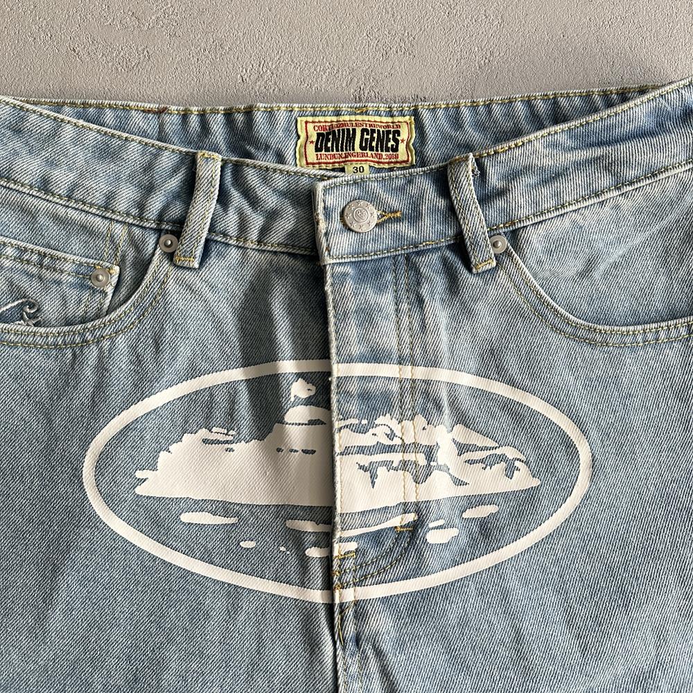 Crtez Island Baggy Jean Shorts - Light Blue
