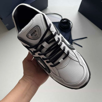 Dior B30 Sneakers - White/Black