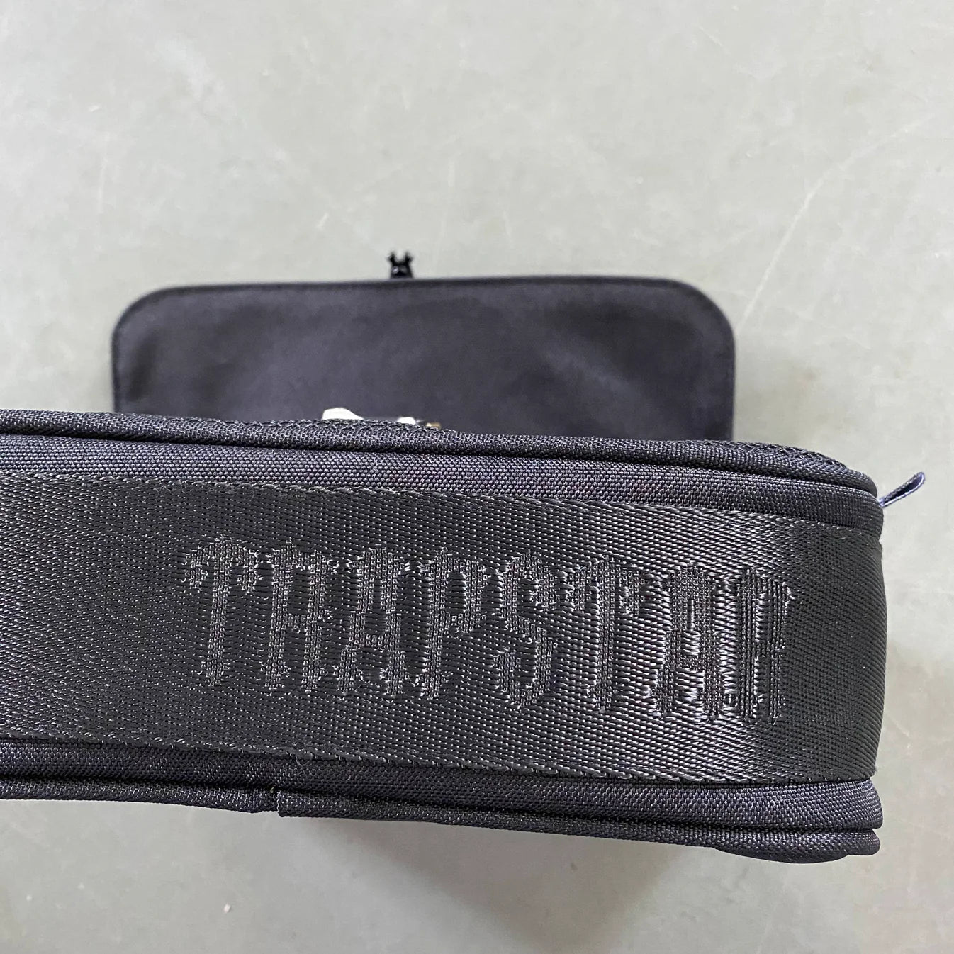 TS Messenger Bag 2.0 - Black/White