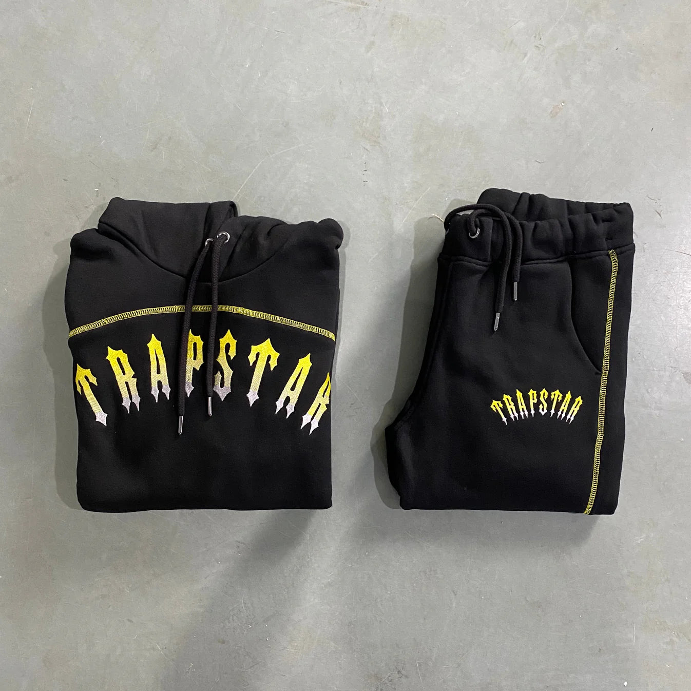 TS x Central Cee 23 Arched Panel Set - Black/Yellow