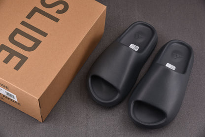 Yeezy Slides - Black