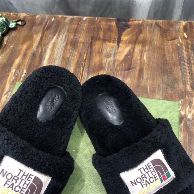 Gucci x The North Face Fur Sandals - Black