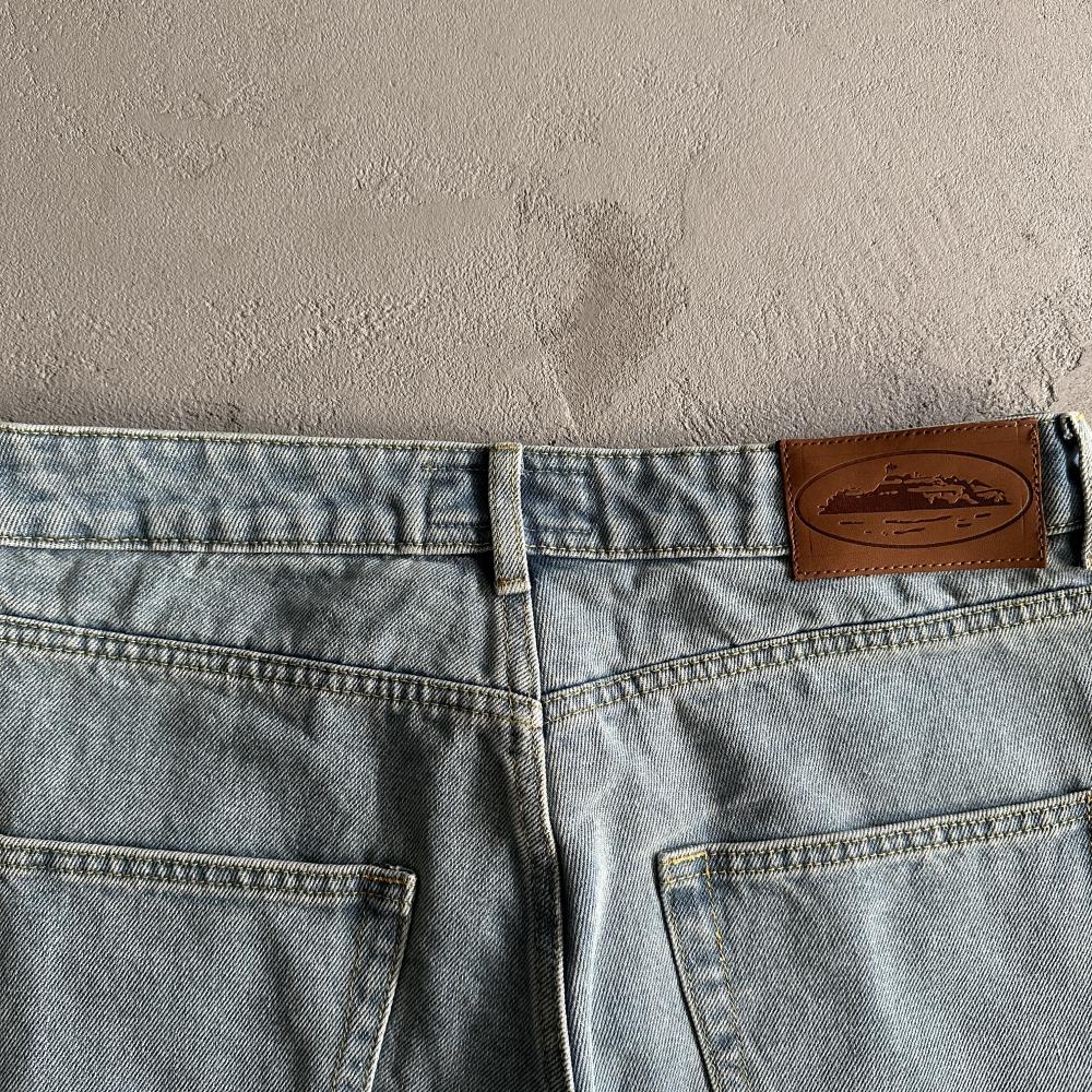 Crtez Island Baggy Jean Shorts - Light Blue