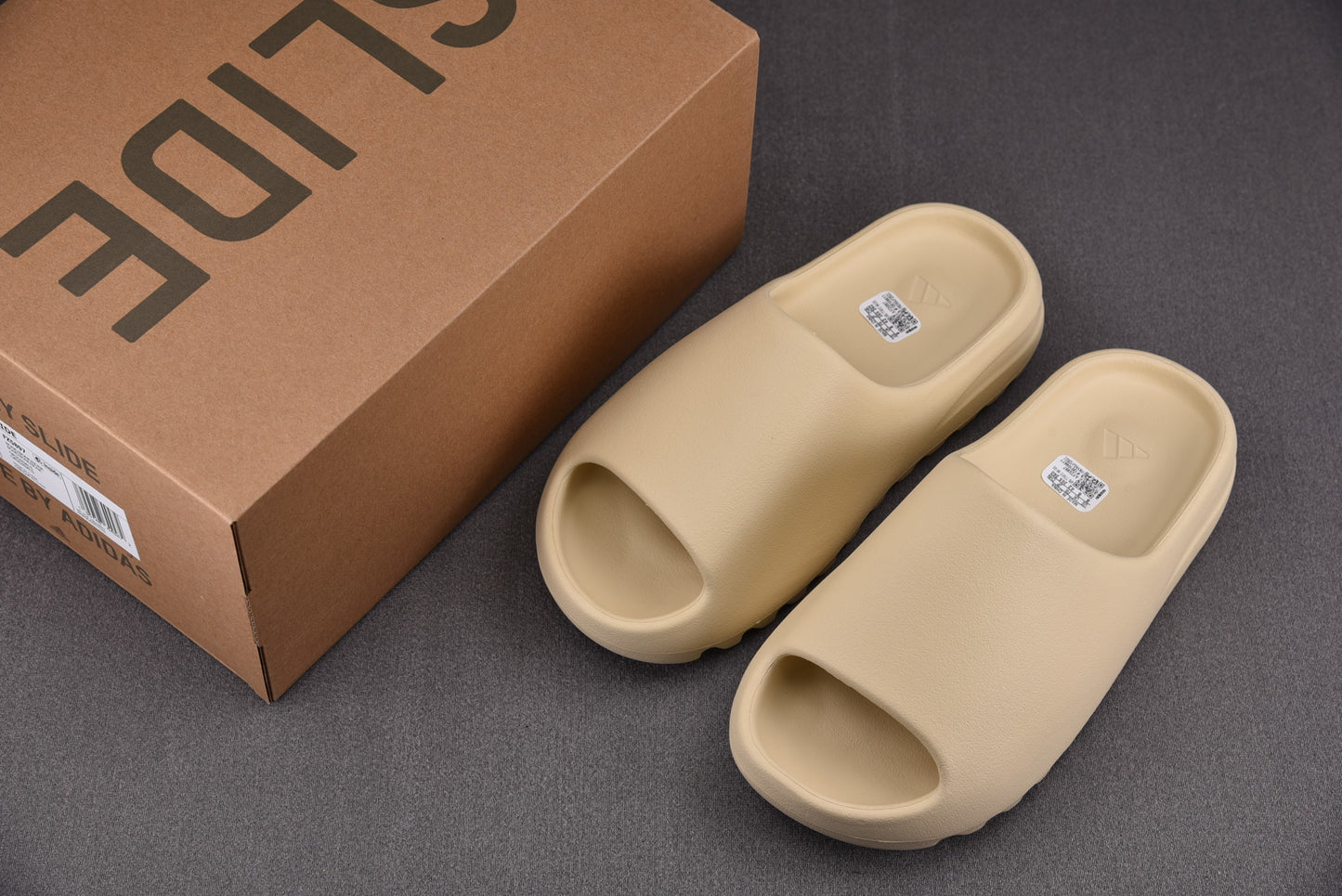 Yeezy Slide - Beige
