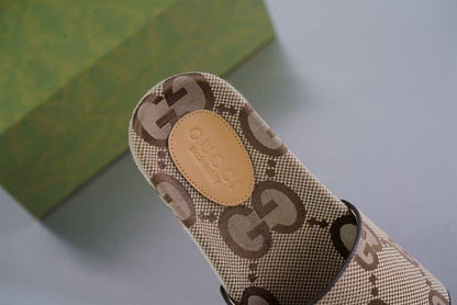 Gucci Slide Sandals - Beige