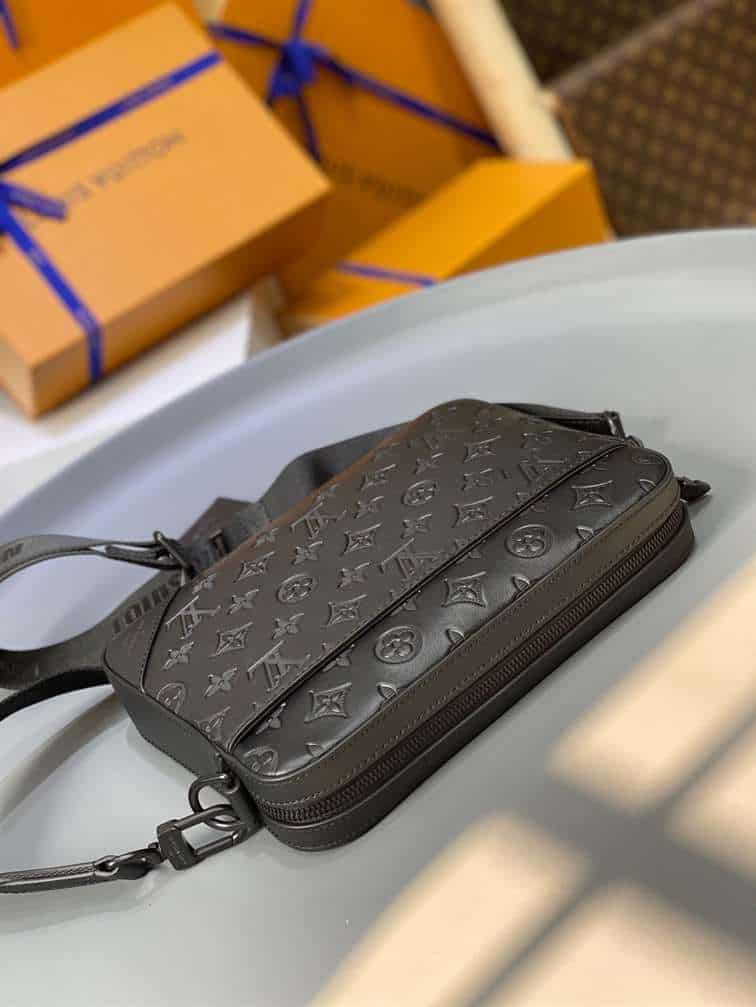 LV Duo Messenger Bag - Black