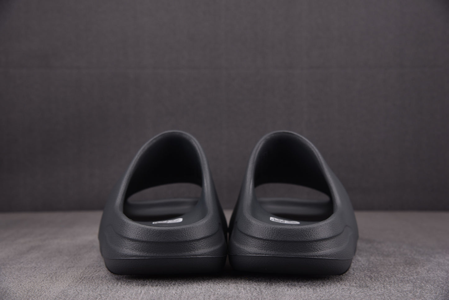 Yeezy Slides - Black