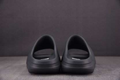 Yeezy Slides - Black