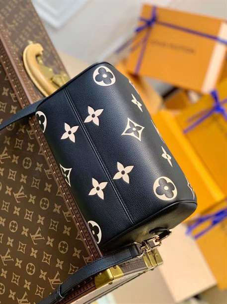 LV Speedy Bandouliere - Black