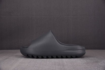 Yeezy Slides - Black