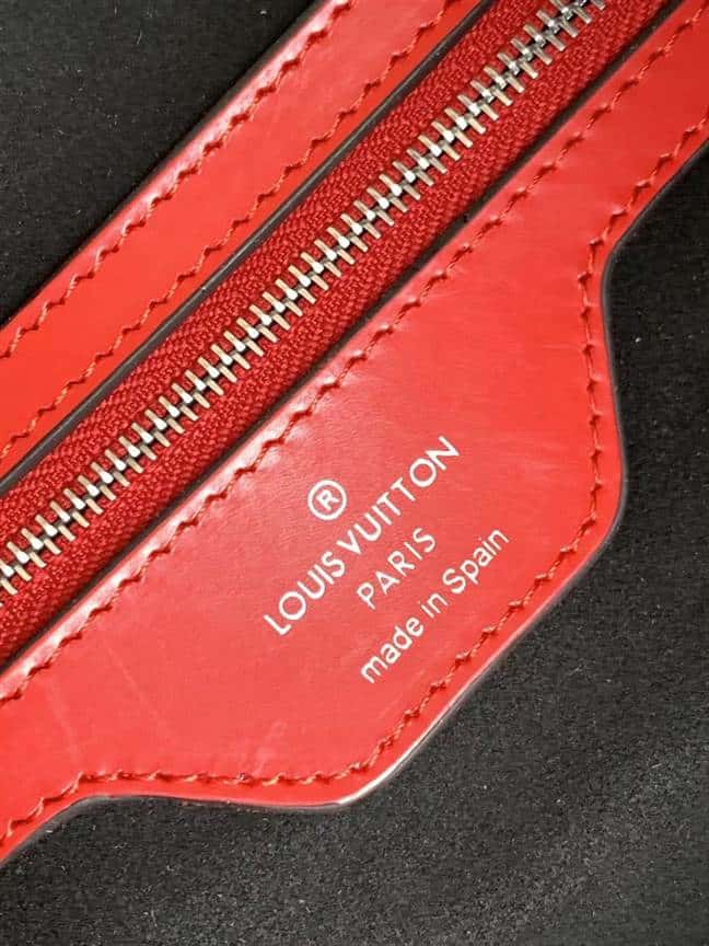 LV X Supreme Duffle Bag - Red