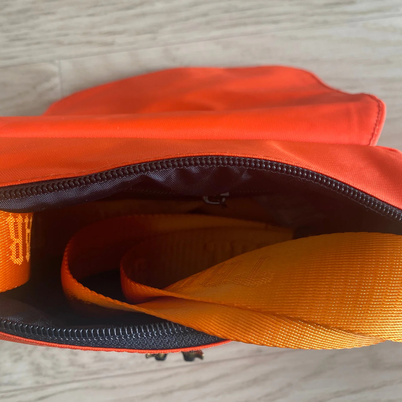 TS Messenger Bag 1.0 - Orange