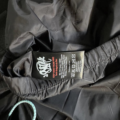 Syn Puffer Coat - Black/Blue