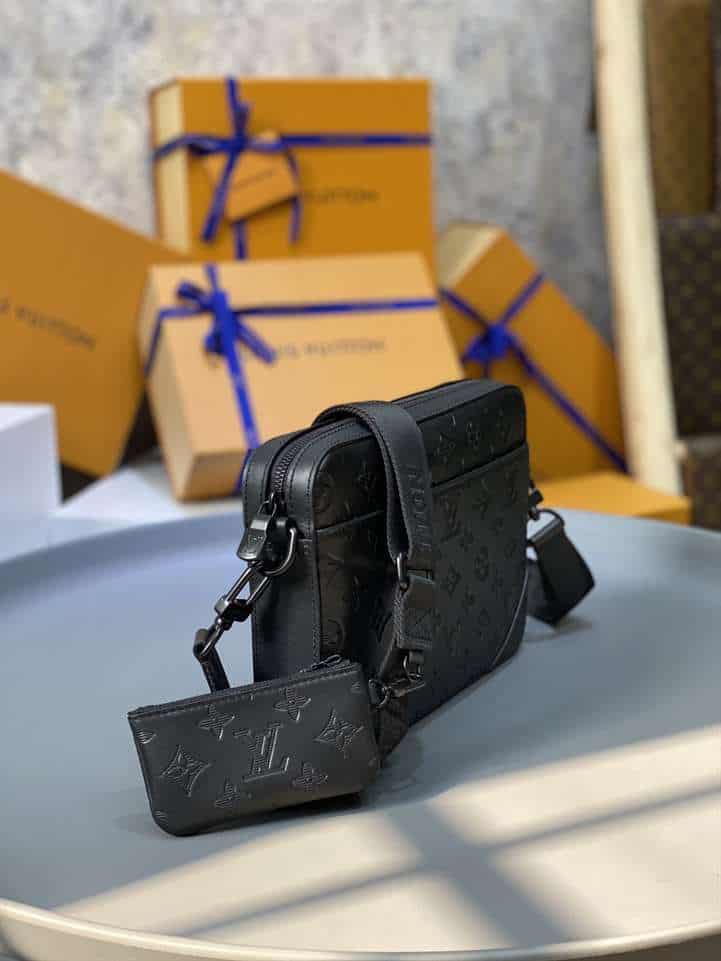 LV Duo Messenger Bag - Black