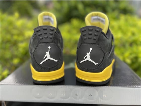 Jordan 4 Retro - Yellow Thunder