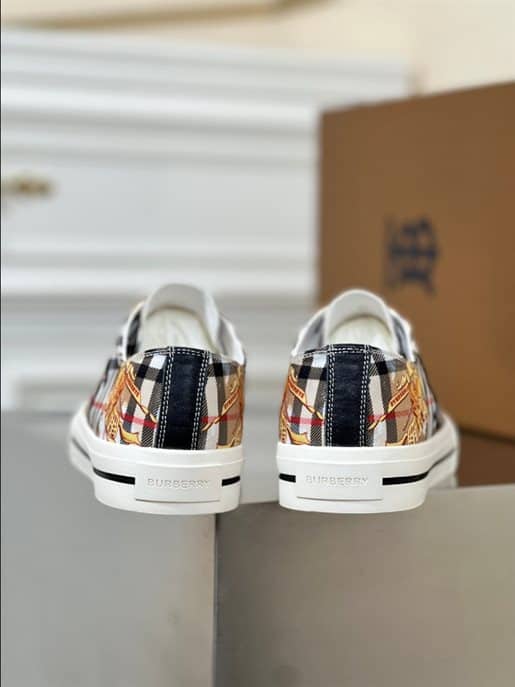 Burberry Low Top Sneakers - Classic Pattern
