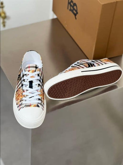Burberry Low Top Sneakers - Classic Pattern