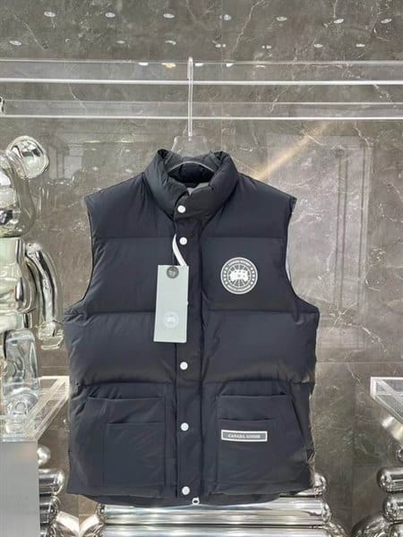 Canada Goose Vest - Black