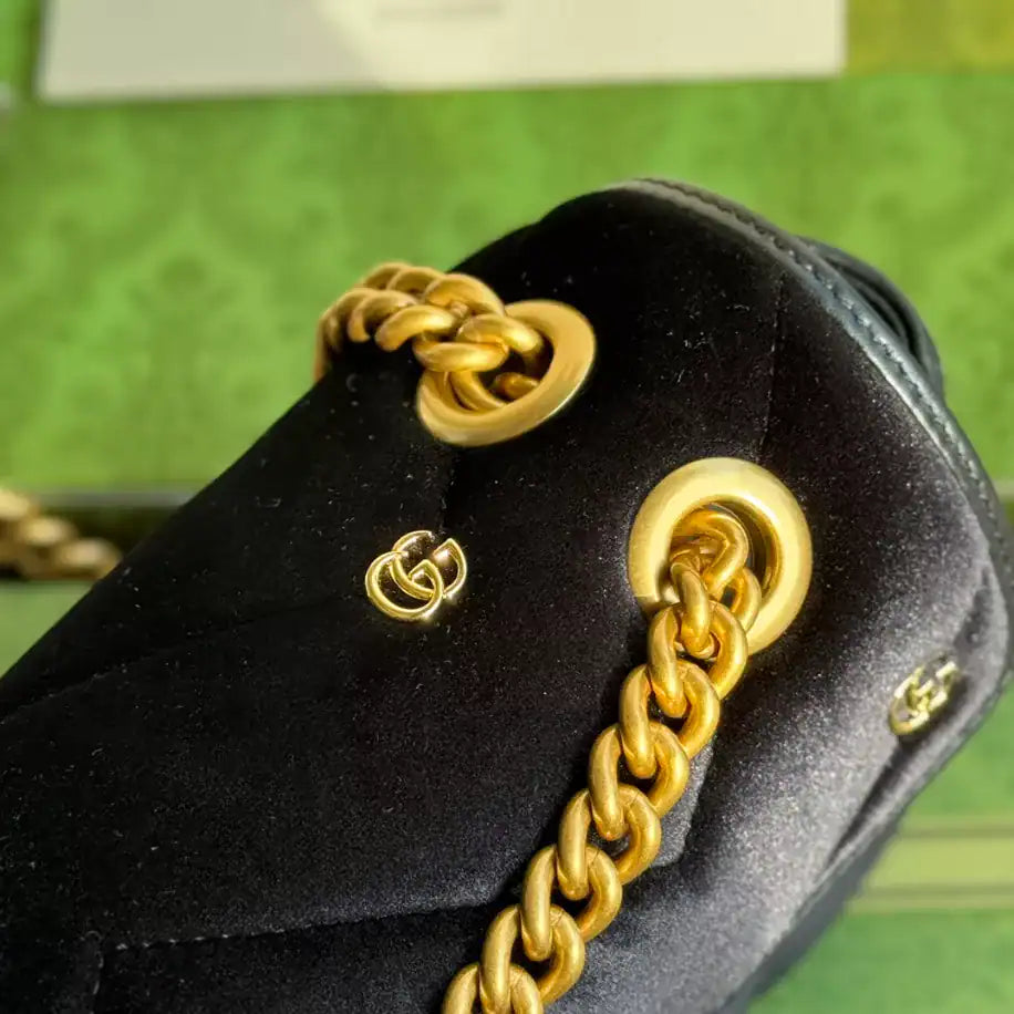 Gucci GG Marmont Small Shoulder Bag - Black