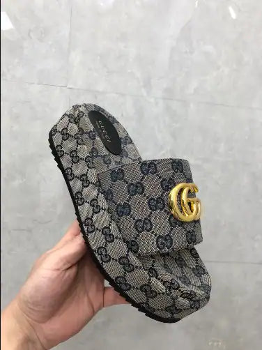 Women's Gucci Logo Platform Sandals - Blue