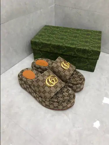 Women's Gucci Logo Platform Sandals - Beige