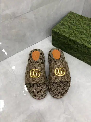 Women's Gucci Logo Platform Sandals - Beige