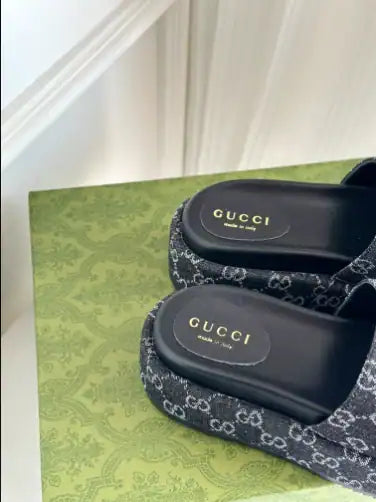 Women's Gucci Platform Sandals - Navy