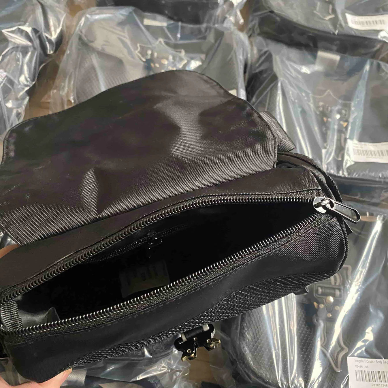 TS Irongate T Crossbody Bag - Black/Reflective