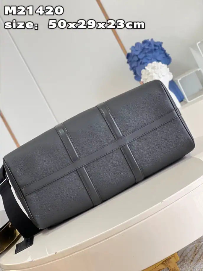 LV Keepall Bandouliere Aerogram Duffle Bag - Black