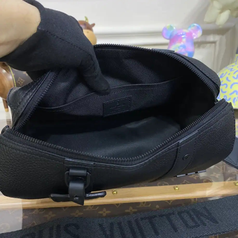 LV City Keepall Aerogram Duffle Bag - Black