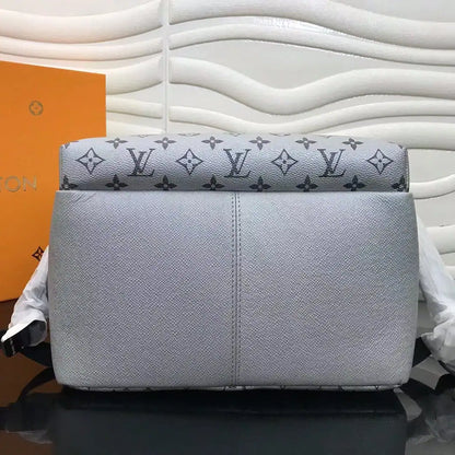 LV Discovery Backpack - Grey