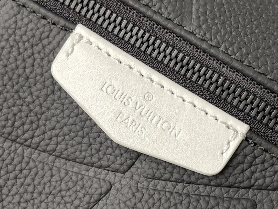 LV Discovery Backpack - Black